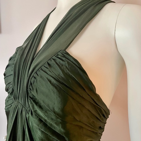 Dress - Picture 8 of 10